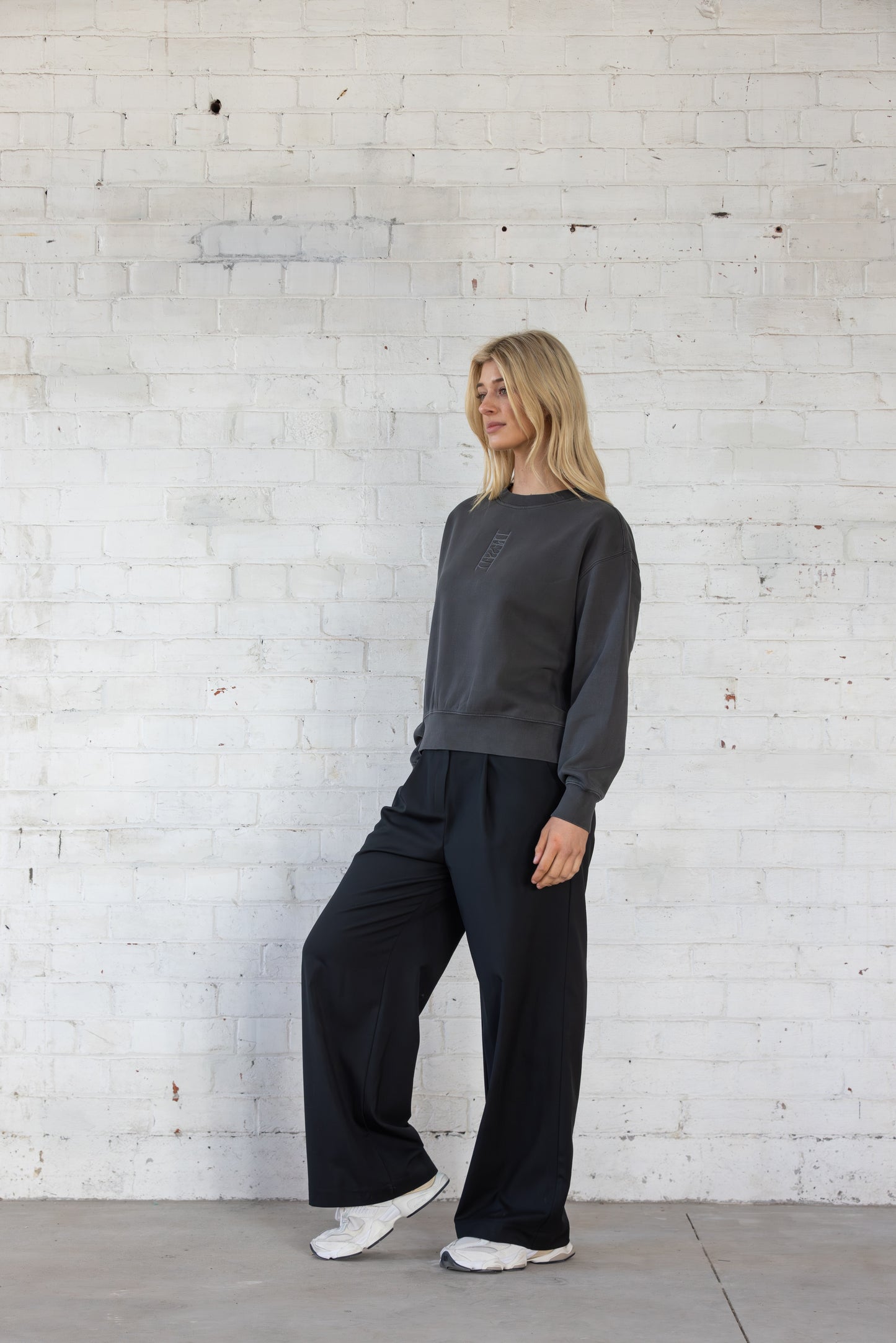 Column Sweatshirt | Charcoal