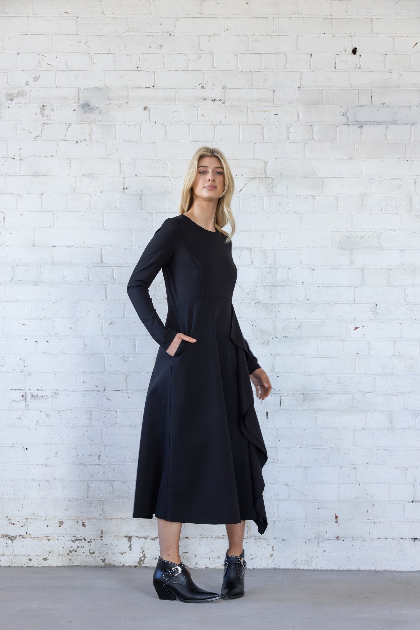Veil Dress | Black
